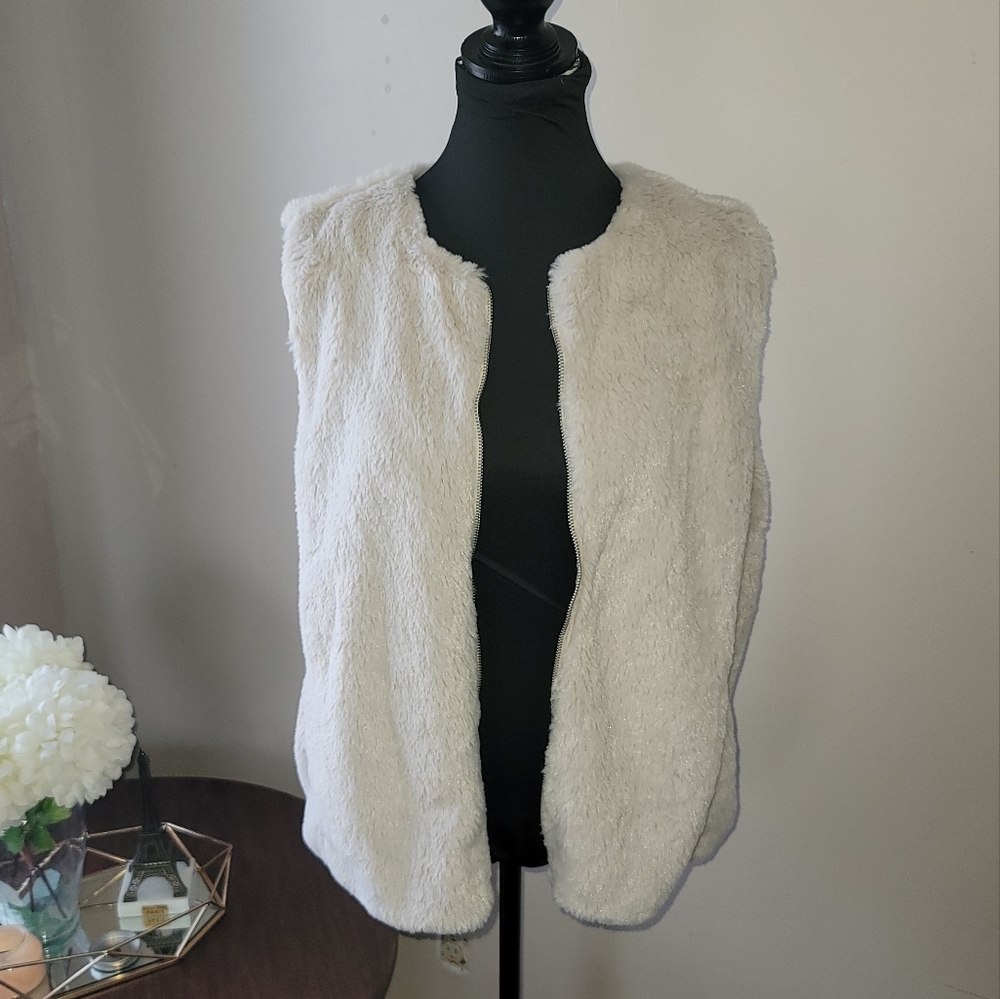 Old Navy Cream Vest Chic Layering Essential